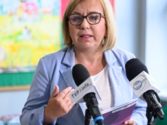 Zaskakujący zwrot w sprawie wiatraków. Rząd kasuje formalności