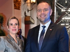 Para prezydencka wystroiła się na bal u Trumpów. Marta Nawrocka skradła cały show