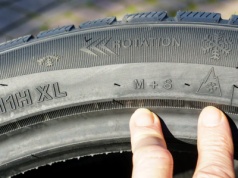 Policja w Niemczech wlepia mandaty za złe opony. Oberwą nawet zagraniczni kierowcy