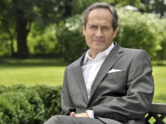 Słynny aktor wielokrotnie zdradzał żonę. Dopiero po śmierci ukochanej Urszuli przyrzekł jej wierność