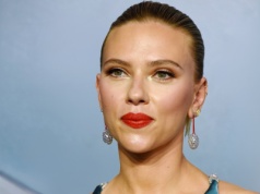 Scarlett Johansson wybrała kontrowersyjny trend z lat 2000. W Nowym Jorku nikt nie mógł przejść obok niej obojętnie