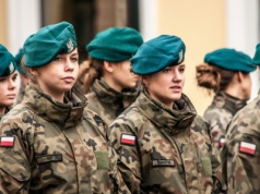 Nowe koszary, nowe mundury. Armia robi miejsce dla kobiet