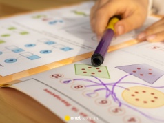 Barbara Nowacka o pracach domowych. "Poprosiłam o ewaluację"