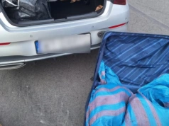 Pseudokibice zatrzymani na autostradzie A4. Przewozili narkotyki w bagażniku i wpadli w zasadzkę policji