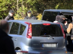 Akcja z udziałem ABW na os. Generałów w Olsztynie. Znaleziono broń i materiały wybuchowe