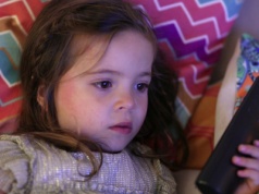 Psycholożka ostrzega: ta bajka jest hitem w przedszkolach, a może szkodzić twojemu dziecku