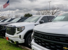 Firmy motoryzacyjne w USA z apelem do Trumpa. Nie chcą ograniczania emisji