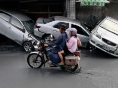 Woda wdzierała się do domów i hoteli. Zobacz szokujące nagrania