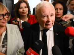 Jarosław Kaczyński ma obsesję na punkcie pijących kobiet. Prezesie, czas uaktualnić wiedzę