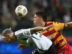 Mecz pełen emocji, ale bez goli. Legia i Jagiellonia dzielą się punktami