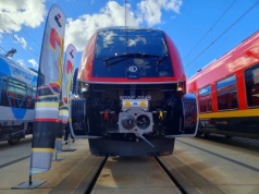 Pesa i ŁKA przedstawiają Elfa 3.0