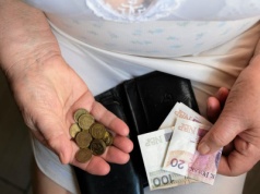 Bon senioralny nie dla wszystkich. Rząd zmienia zasady. Zostali wykluczeni