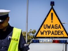 SUV zderzył się z ciężarówką pod Kłobuckiem. Jedna z kobiet nie miała szans