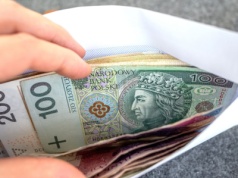 Europejski Bank Centralny apeluje. "Zachowaj spokój i miej przy sobie gotówkę". Padły kwoty