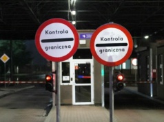 Polska ponownie otwiera przejścia graniczne. Rząd stawia warunek