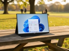 To pierwszy taki monitor Japończyków. Zabierzesz go wszędzie