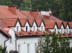 Koniec znanego hotelu nad jeziorem Ukiel