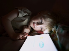 Dania dołącza do walki ze smartwicą. Polska powinna pójść w jej ślady