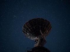 Satelita zombie nagle powrócił do życia. LES-1 nadał zagadkowy sygnał