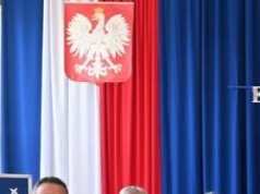 Starosta docenił najlepszych pedagogów (lista nagrodzonych, zdjęcia)