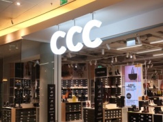 Short i oskarżenia pod adresem CCC. Wyprzedaż akcji na GPW