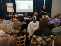 Gorzkowice na filmowym szlaku. Spotkanie autorskie z Agnieszką Szóstek