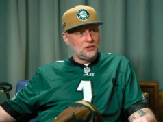 Numer Raz otwiera wytwórnię i jest zadowolony, bo nigdy „siebie nie sprzedał”