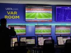 Nadchodzi rewolucja w piłkarskich przepisach! Trenerzy będą zachwyceni