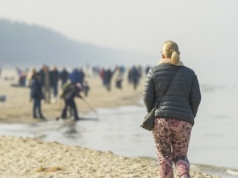 Chcą dłuższej pracy dla bezdzietnych kobiet. Wniosek wpłynął do prezydenta