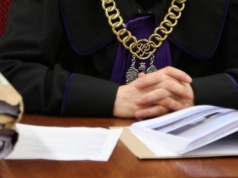 Wyrok 3 lat i 8 miesięcy więzienia dla radcy prawnego z Łańcuta za oszustwa na 1,4 mln zł