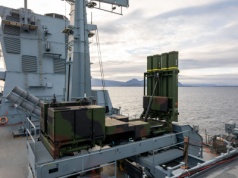 IRIS-T SLM na pokładzie niemieckiej fregacie typu F125