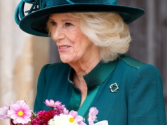 Eko-królowa Kamila. Po raz trzeci włożyła tę samą sukienkę