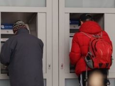 Duży polski bank alarmuje klientów. Przez nowe oszustwo można stracić oszczędności życia