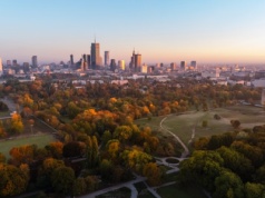 Złota jesień nie wszędzie, ale są tego plusy. „Woda wraca do gleby”