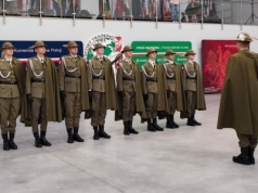 Sądeczanie na podium ogólnopolskiego przeglądu musztry. Sukces szkół partnerskich Karpackiego Oddziału Straży Granicznej