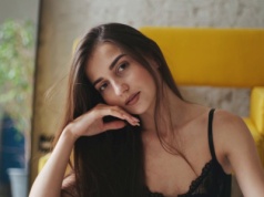 Kobiety z pokolenia Z uwierzyły w mit o "toksycznej pigułce". Ginekolog ostrzega przed TikTokiem