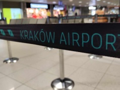 Lotnisko. Służby nie zezwoliły na wjazd do Polski trzem cudzoziemcom