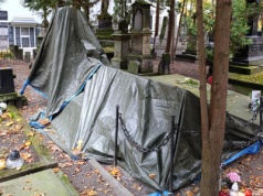 Zakryli grób rodziców Chopina na Starych Powązkach. "Wstyd przed całym światem"