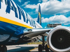 Poważny cios dla Ryanaira. Pasażer wygrał w sądzie i odzyska pieniądze