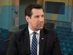 TYLKO U NAS. Bocheński: Tusk prowadzi nas na manowce