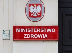 Uczelnie podlegające Ministerstwu Zdrowia z innym podziałem subwencji. W kryteriach standard akademika