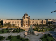 17 października 1891 roku otwarto Muzeum Historii Sztuki w Wiedniu