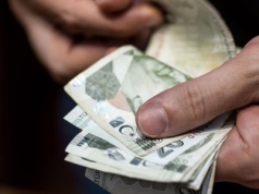 Turecka lira bije rekordy słabości. Bank centralny stara się utrzymać kontrolowany spadek waluty