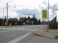 Niebezpieczna ul. Sucharskiego w Lisiej Górze. Mieszkańcy alarmują, wójt widzi światełko w tunelu