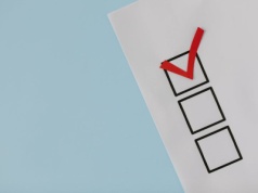 NFZ pyta pracowników POZ o potrzeby szkoleniowe. Ankieta do 27 października