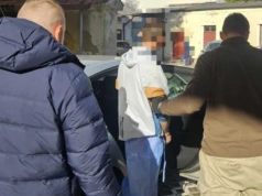 Strzelał w Biedronce w Ciechanowie. Dwa dni później z kolegami napadł i pozbawił wolności 21-latka