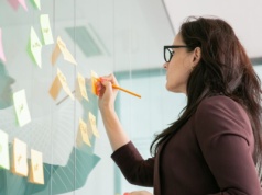 Naukowcy odkryli cechy długowieczności. Jedna jest kluczowa