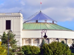 Napoje energetyczne dla nastolatków. Sejm przyjął przepisy od nowa