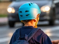 Kask do 16. roku życia obowiązkowy na rowerze i hulajnodze. Sejm zdecydował