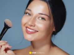 Ten nowy podkład w poduszce nałożysz bez lusterka i w biegu. Maskuje cienie i plamki jak blur